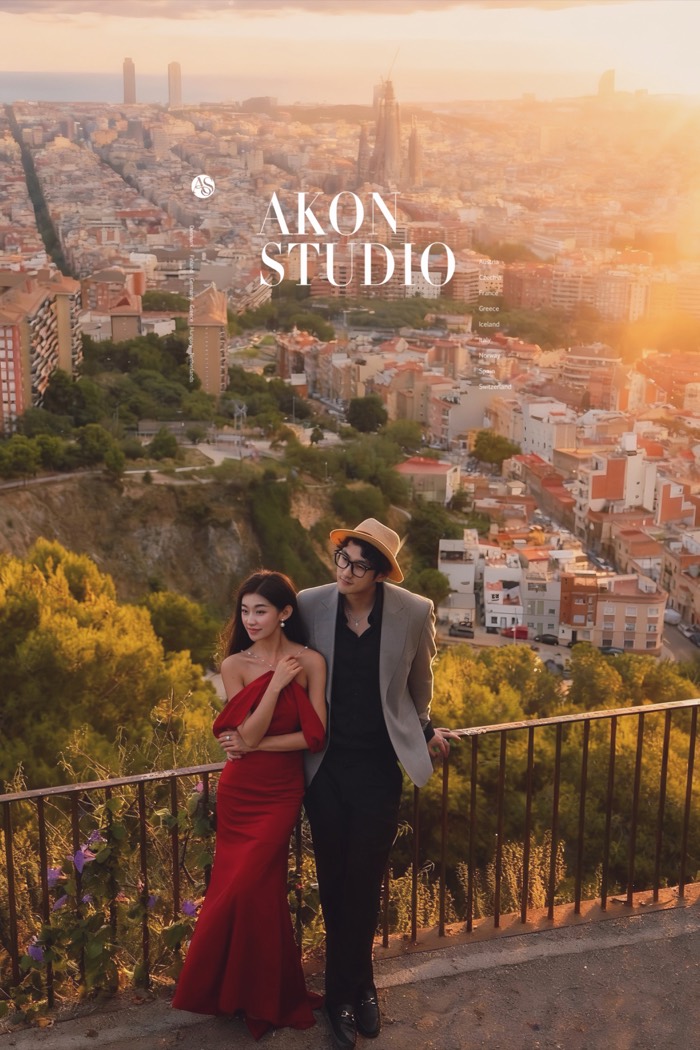 Barcelona pre-wedding photography — Akonstudio album, photo 8 of 21