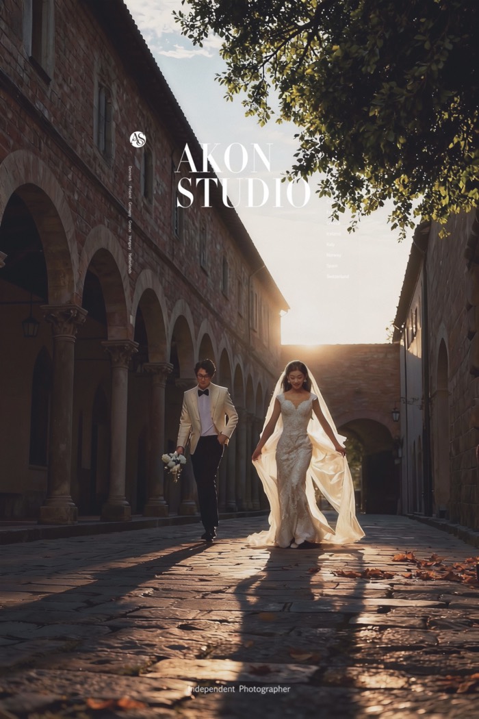 Barcelona pre-wedding photography — Akonstudio album, photo 16 of 21