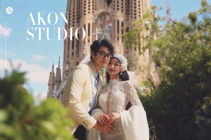 Barcelona pre-wedding photography — Akonstudio album, photo 21 of 21