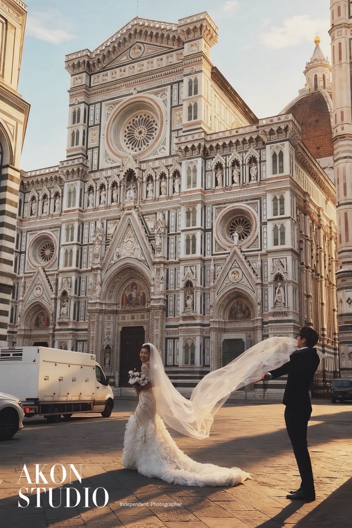 Florence pre-wedding photography — Akonstudio album, photo 10 of 21