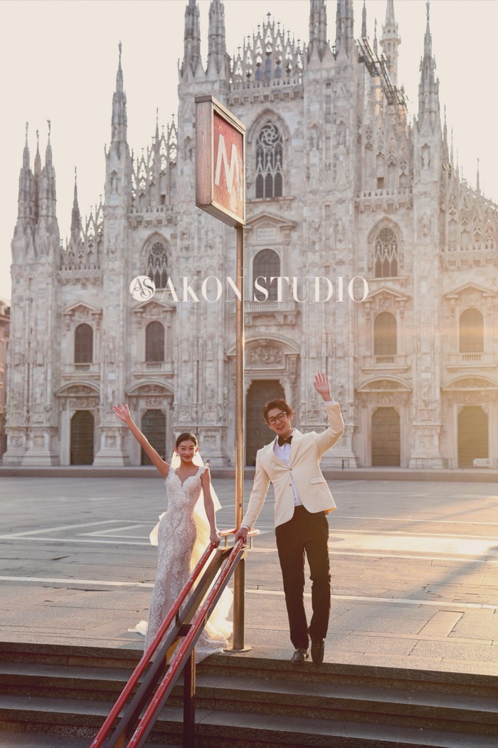 Milan pre-wedding photography — Akonstudio album, photo 1 of 21