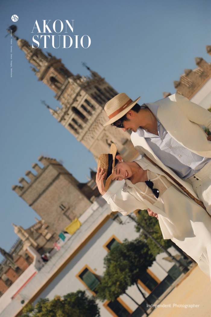 Seville pre-wedding photography — Akonstudio album, photo 11 of 21